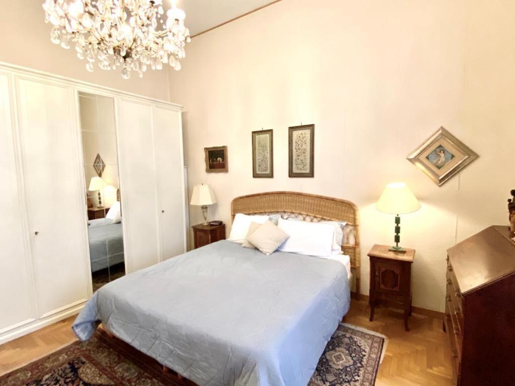 Apartment Traditional Style In The Center Rome